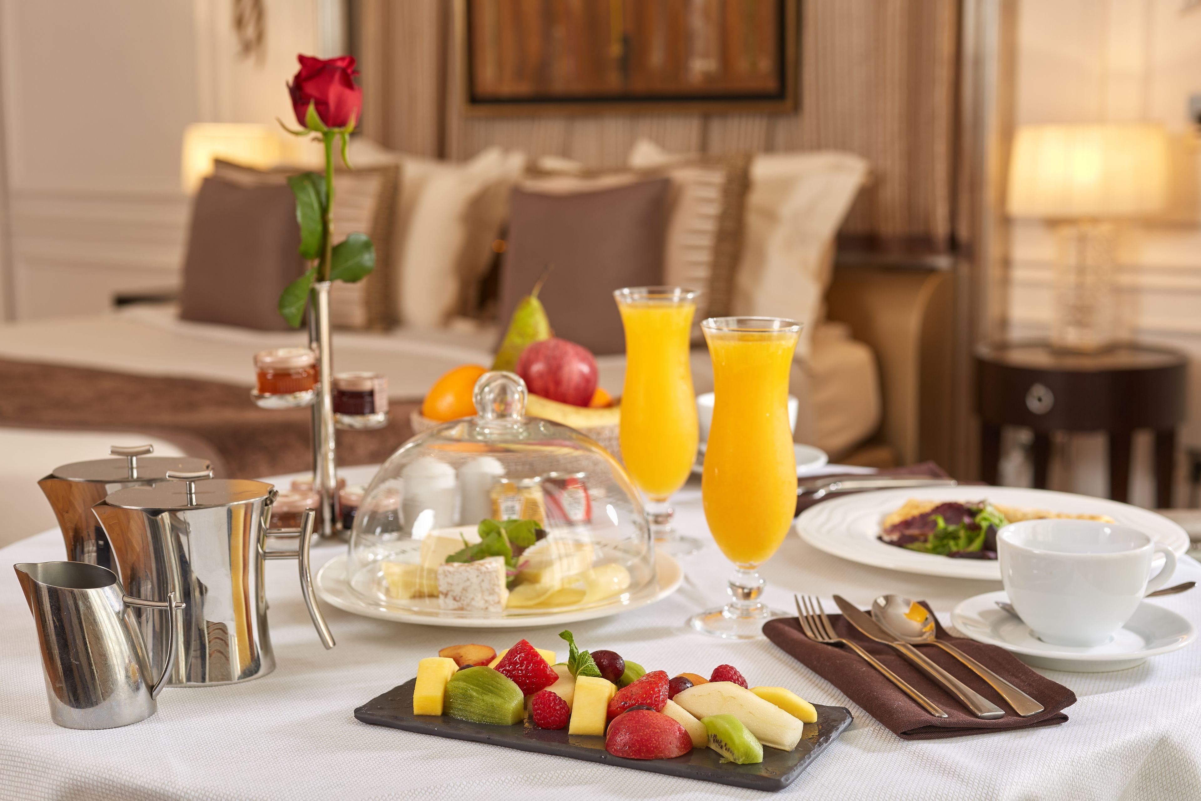 Majestic Champs Elysees Aparthotel 5*