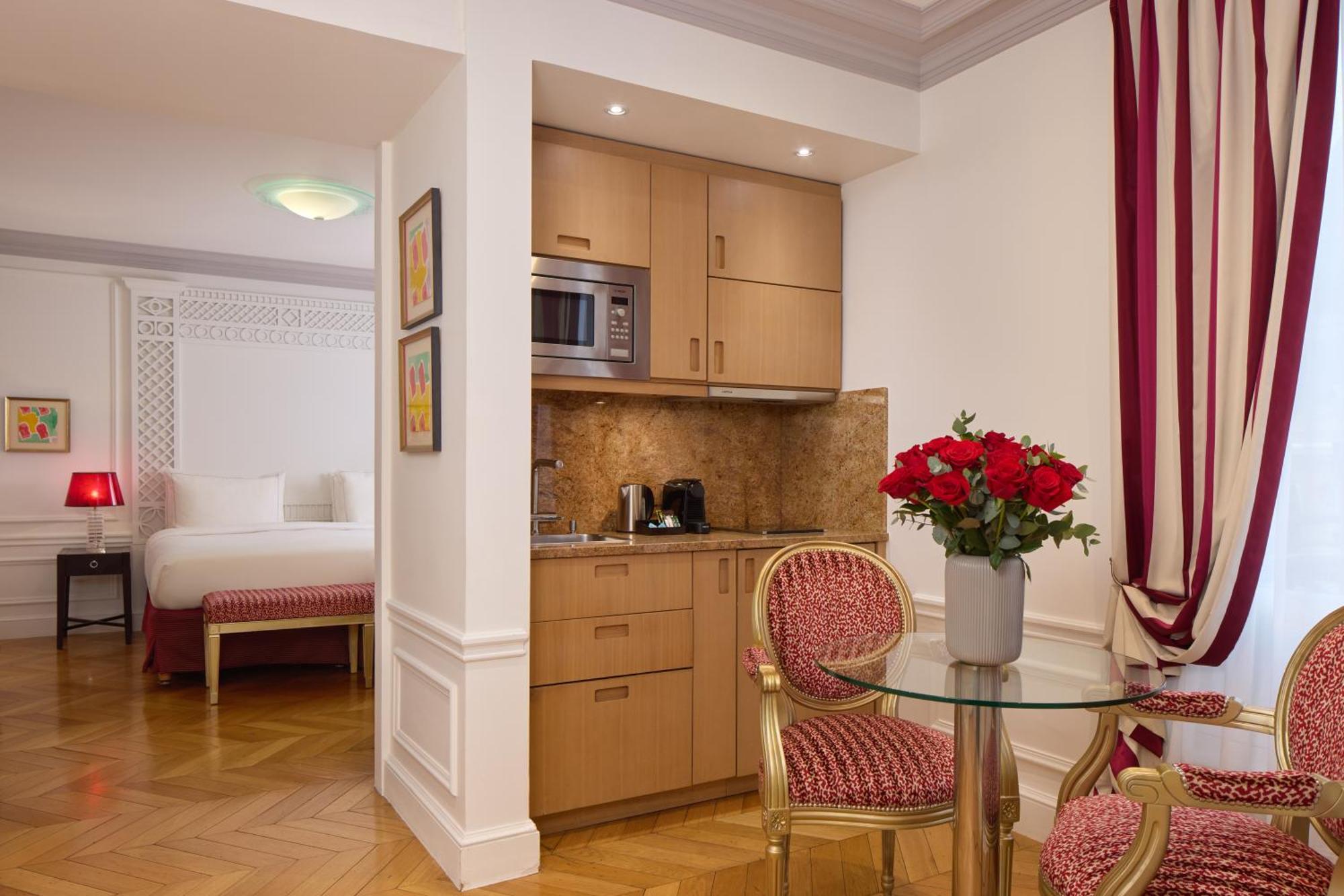 Aparthotel Majestic Champs Elysees Paris